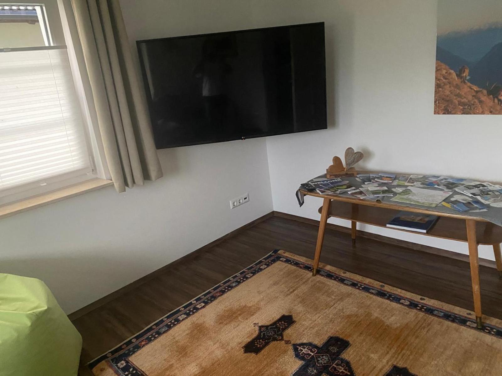 Wohnung Mit Garten Und Panoramablick In Innsbruck Exterior photo